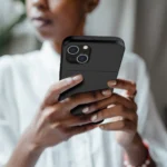 IPhone 15 skal med en korthållare - Svart - Bild 5